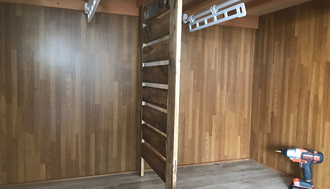 子供部屋 1つのクローゼットを2人で使うには Diyでカスタマイズする方法 Bricolage Home